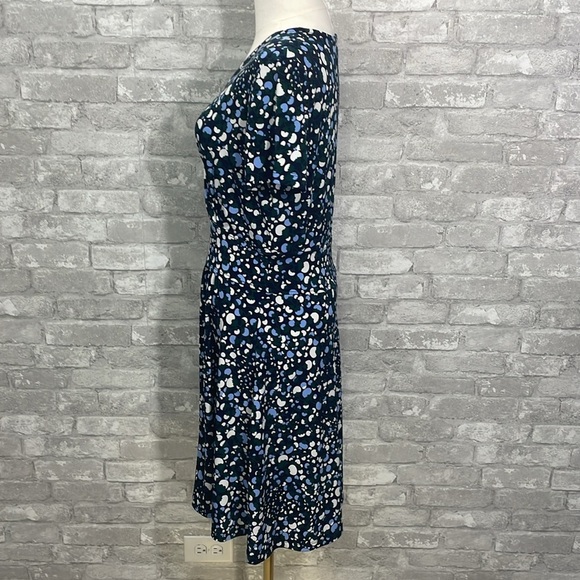 Lark & Ro V-Neck Short Sleeve High Waist Printed A-line Dress - Picture 4 of 7